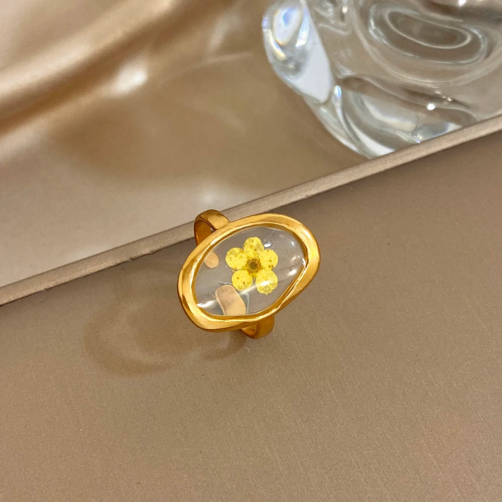 ALLYES Vintage Natural Yellow Flower Open Rings for Women Elegant Gold Plated Stainless Steel Finger Ring Party Jewelry Gifts