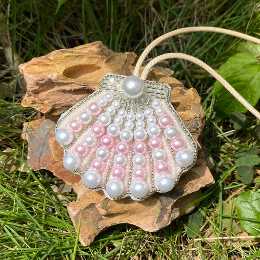 ALLYES Chic Pearl Beads Hand-sewn Scallop Keychain, Delicate Mobile Phone Handbag Hanging, Charms Keyring Accessories