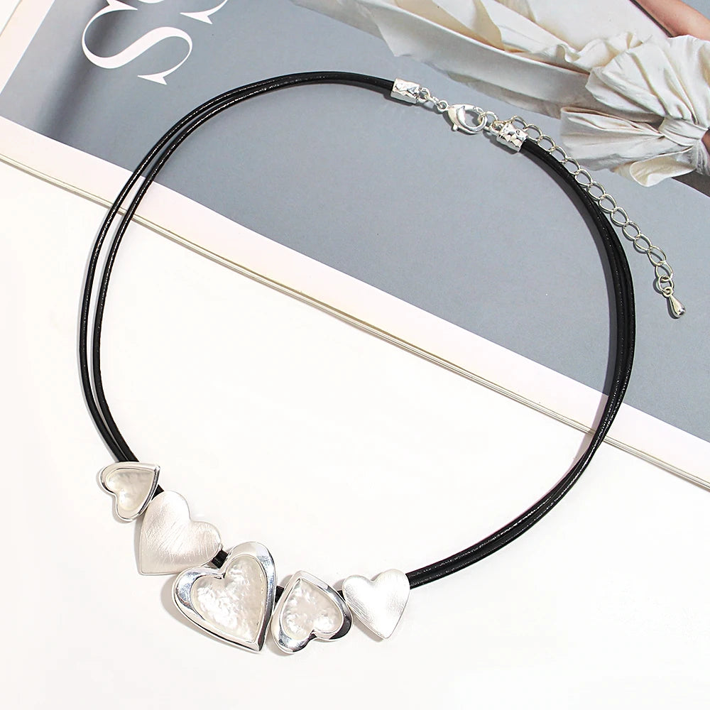 ALLYES Irregular Love Heart Leather Necklace for Women Boho Choker Sweater Chain Fall Winter Accessories Valentine's Day Gift