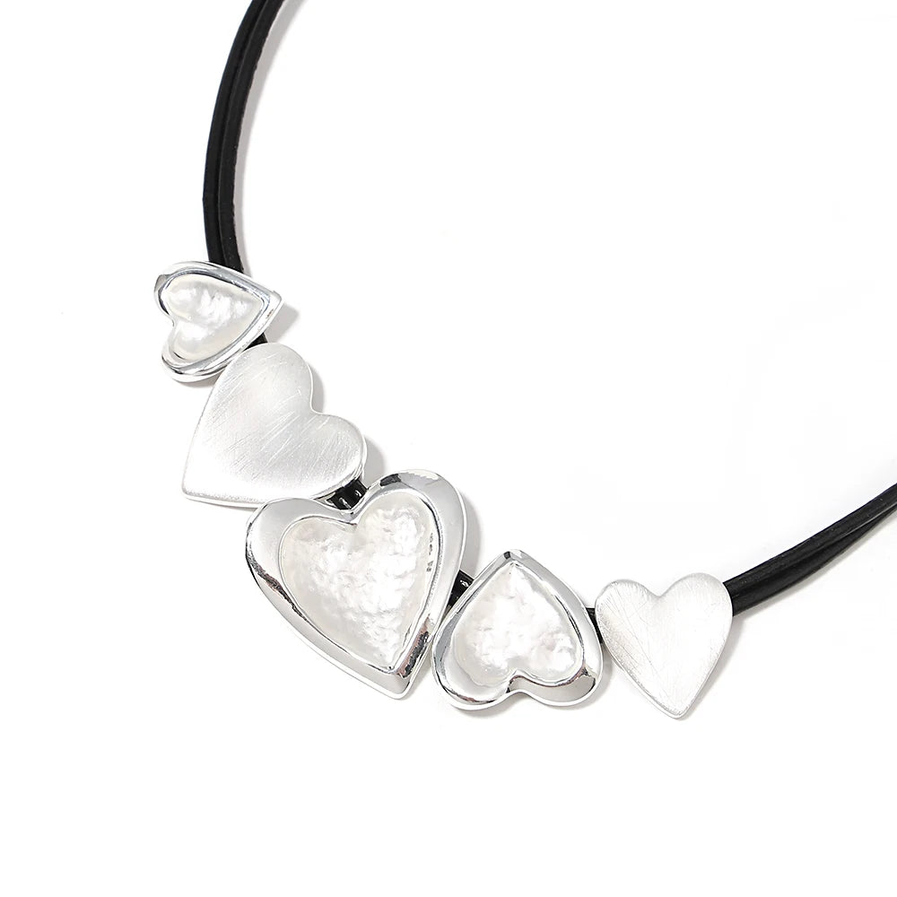 ALLYES Irregular Love Heart Leather Necklace for Women Boho Choker Sweater Chain Fall Winter Accessories Valentine's Day Gift