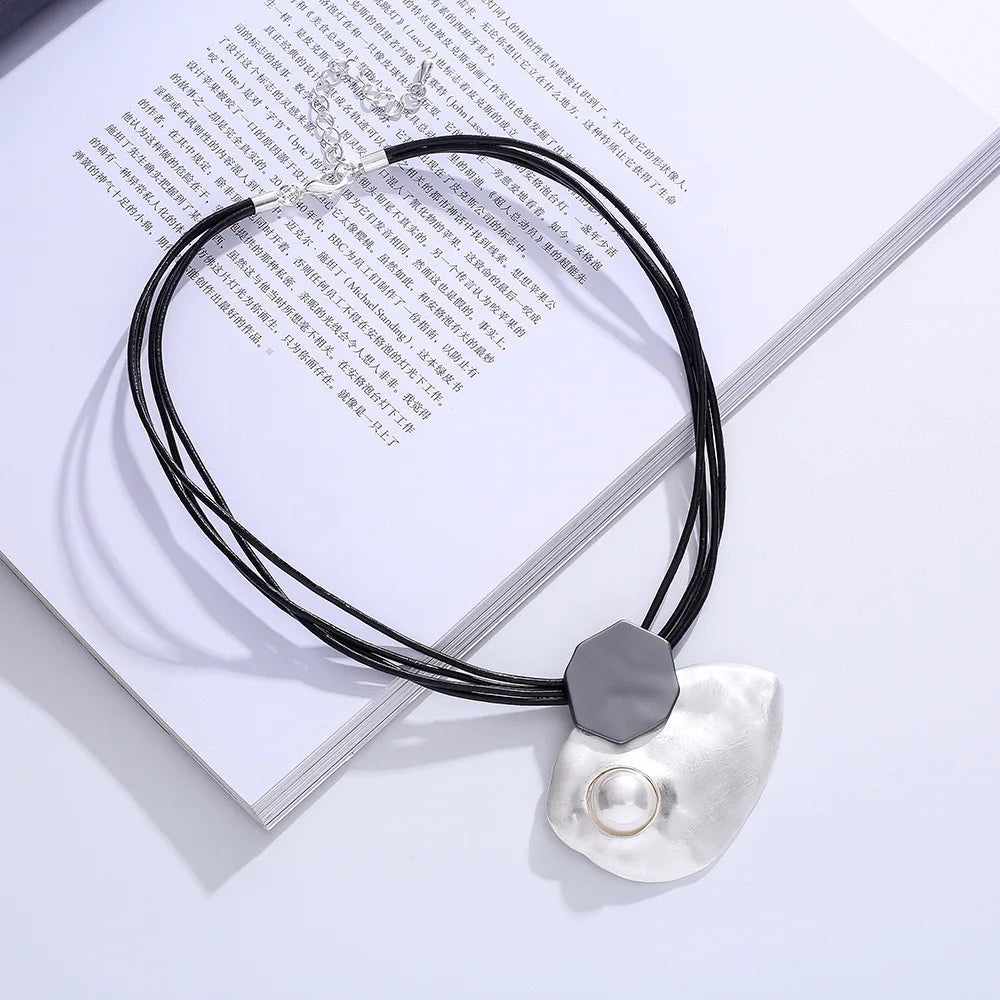 ALLYES Irregular Inlaid Pearl Choker Necklace for Women Vintage Geometric Metal Multilayer Leather Necklaces Clavicle Jewelry