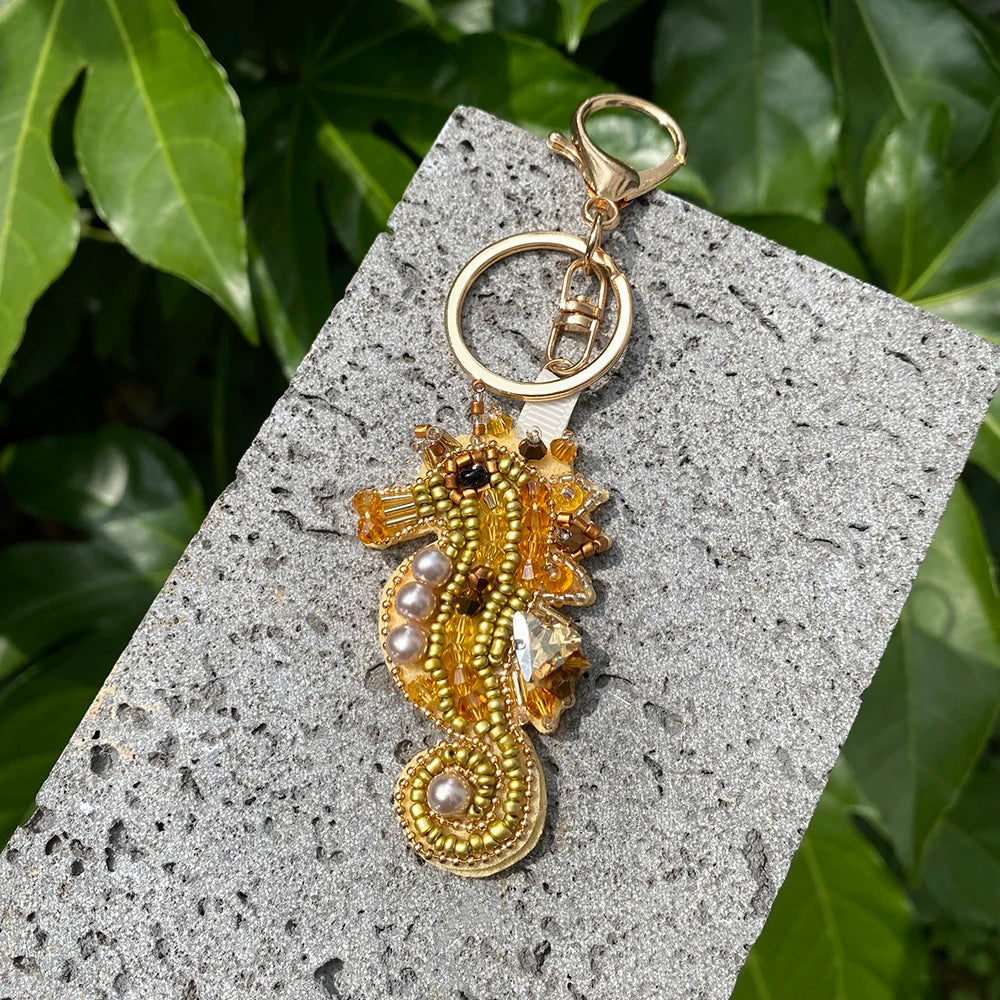 ALLYES Chic Beads Hand-sewn Seahorse Keychain, Delicate Mobile Phone Handbag Hanging, Charms Keyring Accessories