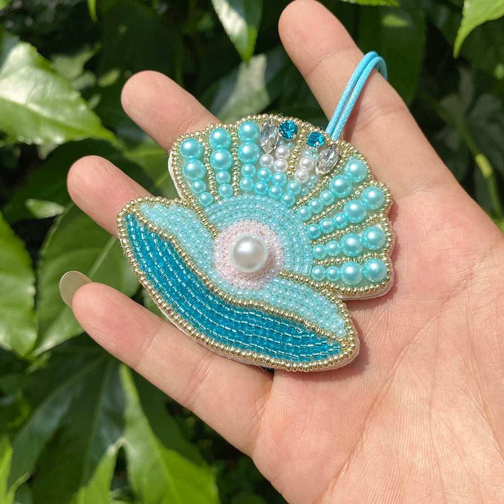 ALLYES Scallop Pearl Handcrafted Beaded Keychain, Accessory for Bags And Clothing, Mobile Phone Handbag Hanging Charms Keyring