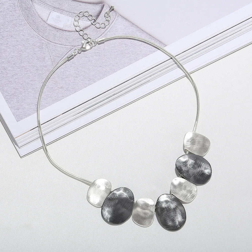 ALLYES Creative Two Tone Hammered Matte Metal Necklace for Women Vintage Geometric Choker Sweater Chain Necklaces Party Jewelry
