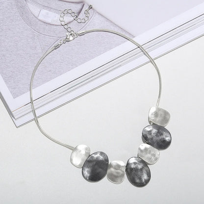 ALLYES Creative Two Tone Hammered Matte Metal Necklace for Women Vintage Geometric Choker Sweater Chain Necklaces Party Jewelry